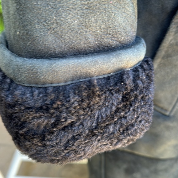 Jaeger black shearling/sheepskin winter coat - Picture 4 of 8
